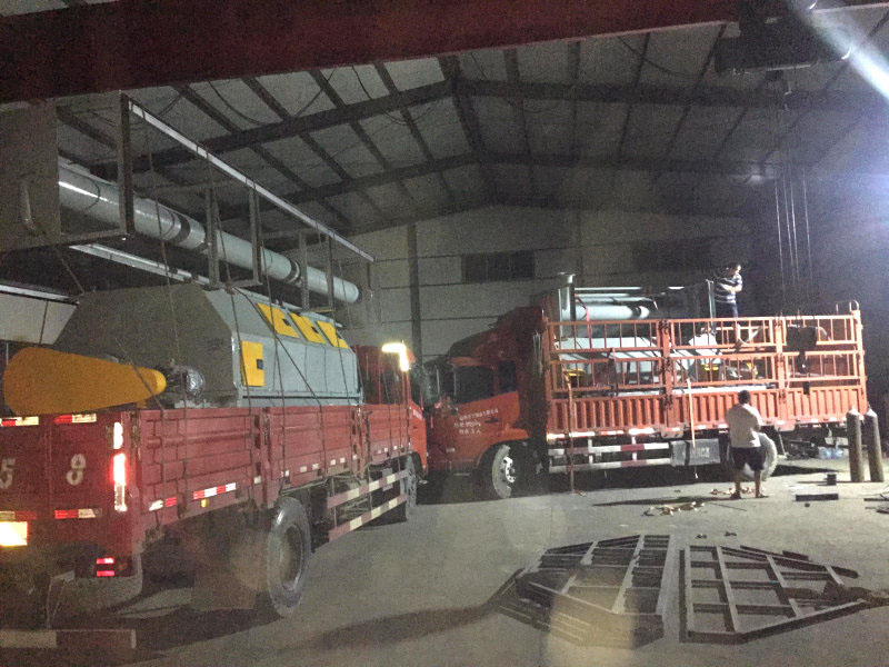 發(fā)貨現(xiàn)場(chǎng)