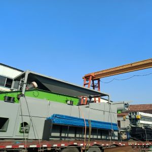 雙車位振動砂石分離機、60平壓濾機發(fā)往蘇州